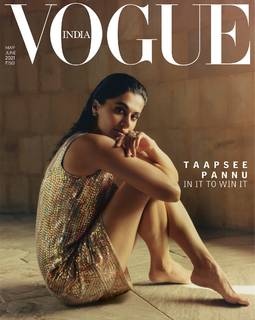 Taapsee Pannu feet photo thumbnail