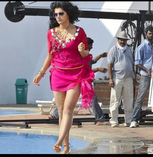 Taapsee Pannu feet photo thumbnail