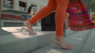 Taapsee Pannu feet photo thumbnail