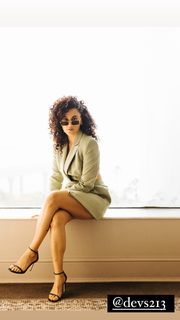 Taapsee Pannu feet photo thumbnail