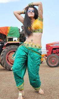 Taapsee Pannu feet photo thumbnail