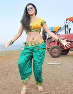 Taapsee Pannu feet photo thumbnail
