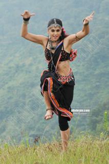 Taapsee Pannu feet photo thumbnail