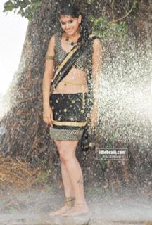 Taapsee Pannu feet photo thumbnail