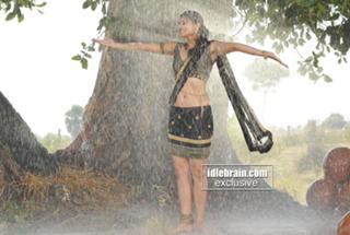 Taapsee Pannu feet photo thumbnail