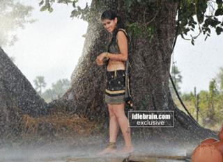 Taapsee Pannu feet photo thumbnail