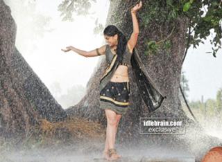 Taapsee Pannu feet photo thumbnail