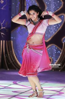 Taapsee Pannu feet photo thumbnail