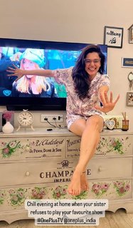Taapsee Pannu feet photo thumbnail