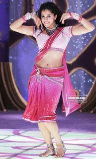 Taapsee Pannu feet photo thumbnail