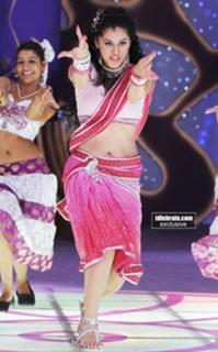 Taapsee Pannu feet photo thumbnail