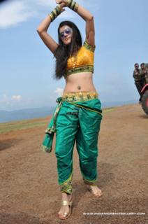 Taapsee Pannu feet photo thumbnail