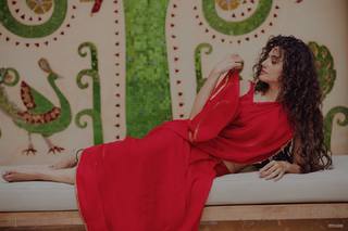 Taapsee Pannu feet photo thumbnail