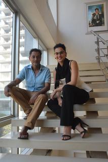 Taapsee Pannu feet photo thumbnail