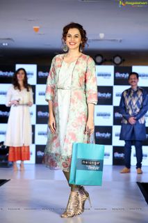 Taapsee Pannu feet photo 19
