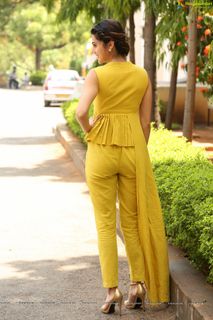 Taapsee Pannu feet photo 11