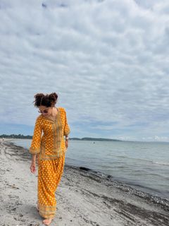Taapsee Pannu feet photo 1