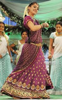 Taapsee Pannu feet photo thumbnail