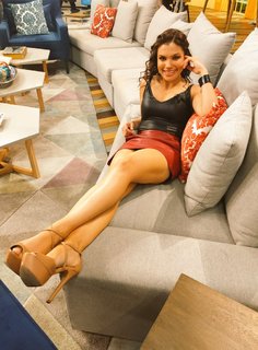 Tabata Jalil feet photo thumbnail