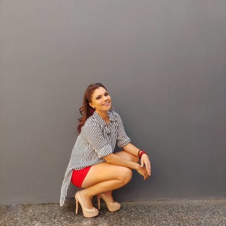 Tabata Jalil feet photo thumbnail