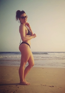 Tabata Jalil feet photo thumbnail