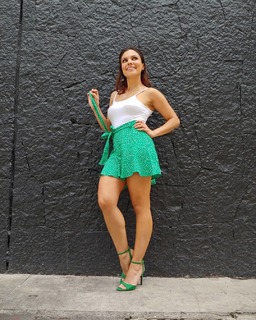 Tabata Jalil feet photo thumbnail