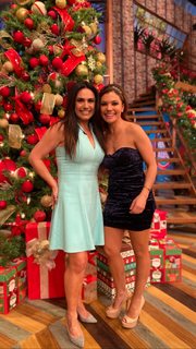 Tabata Jalil feet photo thumbnail