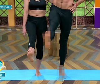 Tabata Jalil feet photo thumbnail