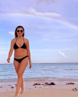 Tabata Jalil feet photo thumbnail