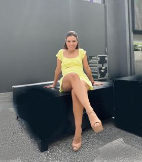 Tabata Jalil feet photo thumbnail