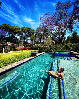 Tabata Jalil feet photo thumbnail