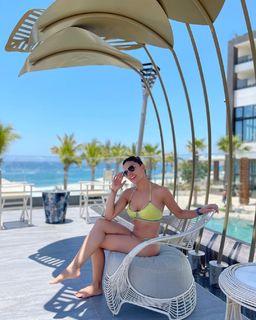 Tabata Jalil feet photo thumbnail