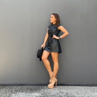 Tabata Jalil feet photo thumbnail