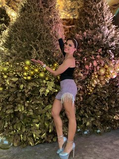 Tabata Jalil feet photo thumbnail