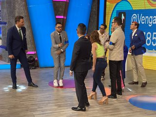 Tabata Jalil feet photo thumbnail