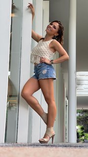 Tabata Jalil feet photo thumbnail