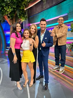 Tabata Jalil feet photo thumbnail