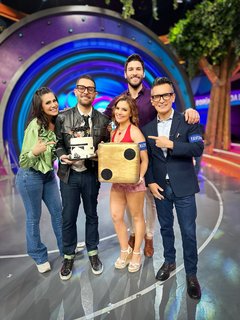 Tabata Jalil feet photo thumbnail