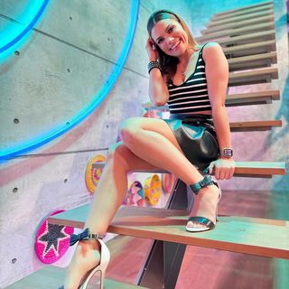 Tabata Jalil feet photo thumbnail