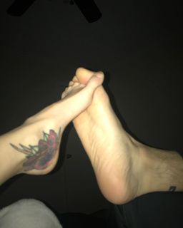 Tabby Sharp feet photo 20