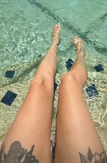 Tabby Sharp feet photo 19