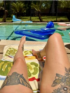 Tabby Sharp feet photo 11