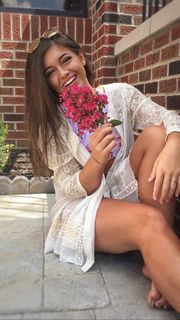 Tabitha Swatosh feet photo 6