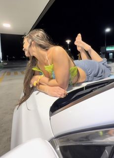 Tabitha Swatosh feet photo 8
