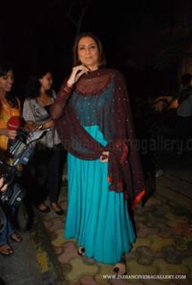 Tabu feet photo thumbnail