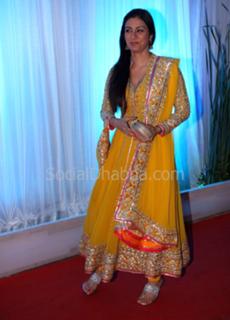 Tabu feet photo thumbnail