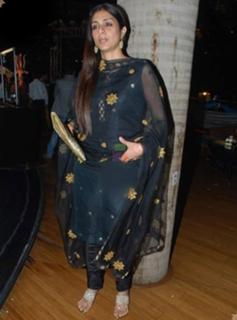 Tabu feet photo thumbnail