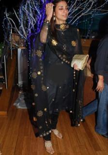 Tabu feet photo thumbnail