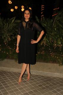 Tabu feet photo thumbnail