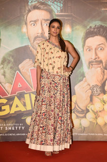 Tabu feet photo thumbnail